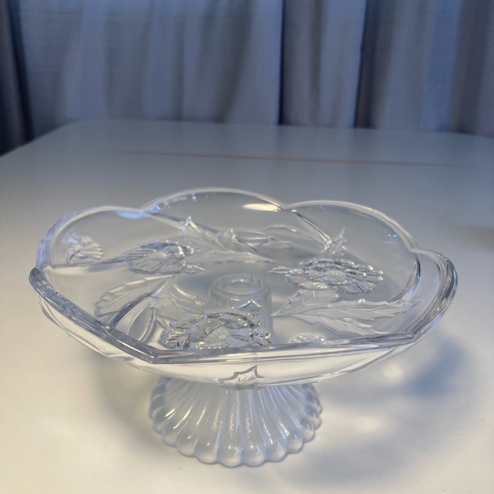 Mikasa Clear Glass Floral Stand Stylish Serving Plater Fruit Chocolate Candy